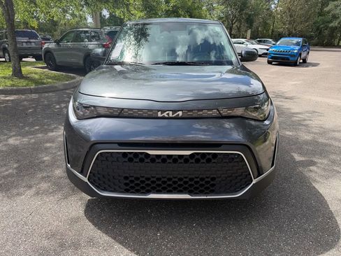 Used 2024 Kia Soul LX w/ Option Group 015 FWD image 2