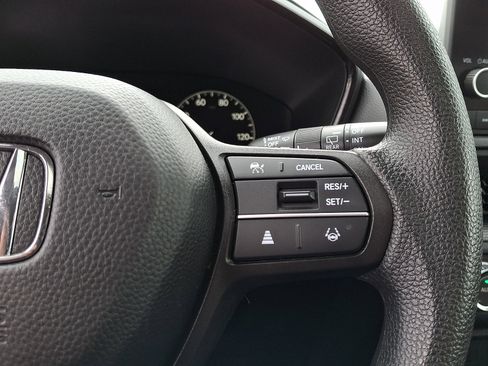 Used 2023 Honda CR-V EX image 22