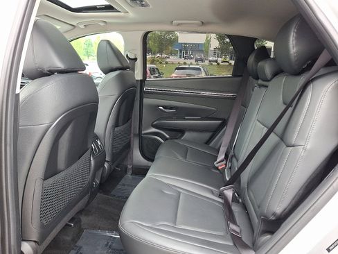 Used 2023 Hyundai Tucson SEL w/ Convenience Package image 10