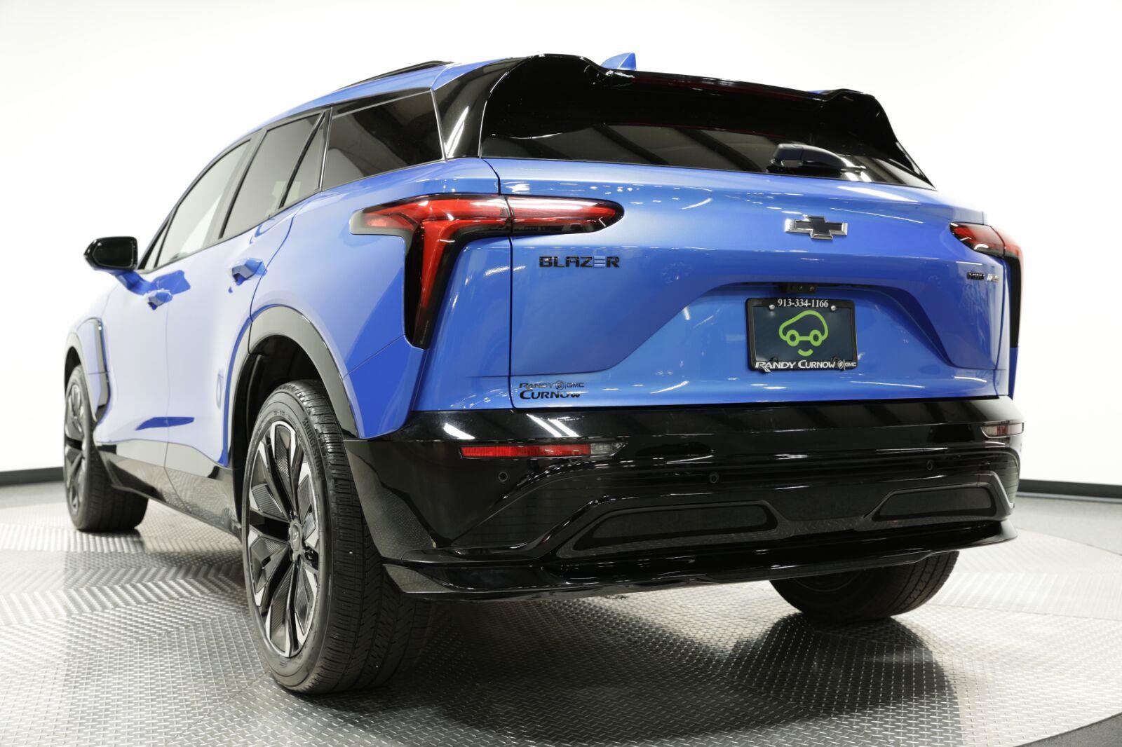 Certified 2024 Chevrolet Blazer EV RS AWD/4WD image 31