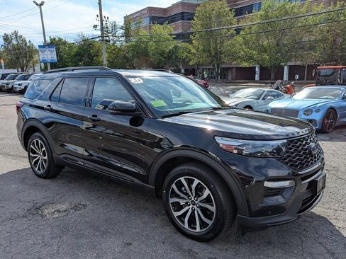 Used 2020 Ford Explorer ST AWD/4WD image 5