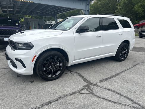 Certified 2023 Dodge Durango GT AWD/4WD image 1