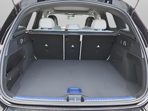 New 2026 Mercedes-Benz GLC 300 image 35