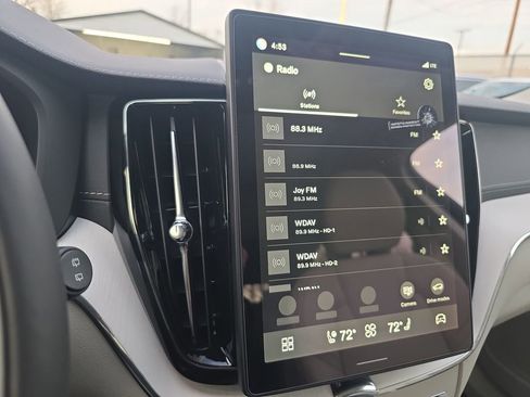 New 2026 Volvo XC60 B5 Ultra w/ Protection Package Premier image 28