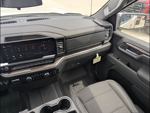 New 2026 GMC Sierra 1500 SLE w/ X31 Off-Road Package AWD/4WD image 20