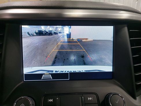 Used 2023 GMC Acadia SLE w/ Driver Convenience Package AWD/4WD image 26