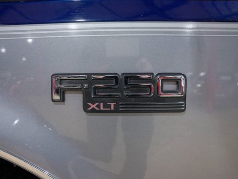 Used 1994 Ford F250 XLT image 22