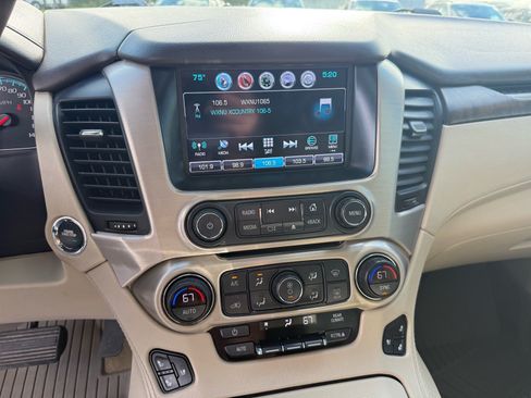 Used 2018 GMC Yukon XL Denali w/ Denali Ultimate Package AWD/4WD image 22