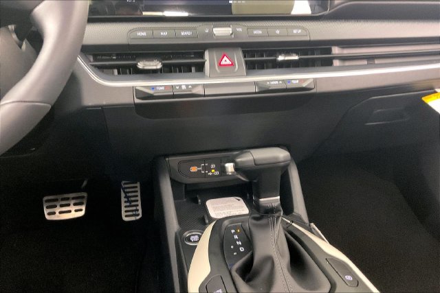 New 2027 Kia K4 GT-Line Turbo FWD image 7