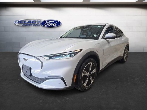 Used 2022 Ford Mustang Mach-E Select image 1