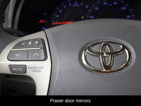 Used 2011 Toyota Camry LE FWD image 8