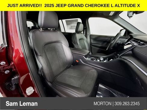 New 2025 Jeep Grand Cherokee L Altitude image 29