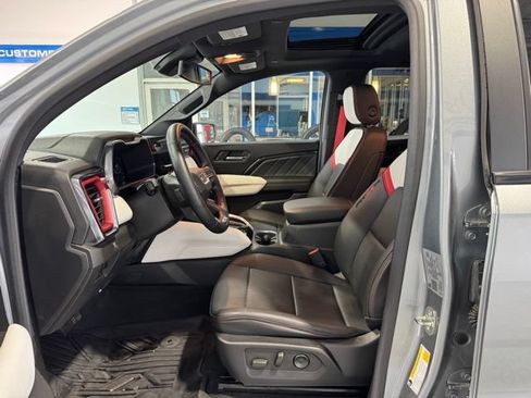 Used 2023 GMC Canyon AT4X AWD/4WD image 7