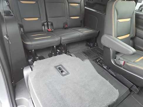 Used 2023 GMC Yukon XL AT4 AWD/4WD image 25