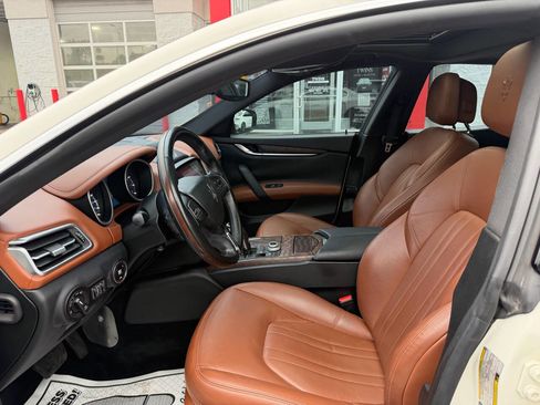 Used 2019 Maserati Ghibli S Q4 AWD/4WD image 19