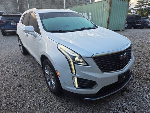 Used 2020 Cadillac XT5 Premium Luxury FWD image 3