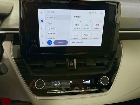 Used 2023 Toyota Corolla LE FWD image 18