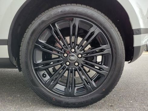 Used 2026 Land Rover Range Rover Evoque S image 18