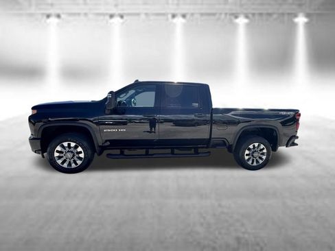 Used 2023 Chevrolet Silverado 2500 Custom w/ Custom Value Package AWD/4WD image 8
