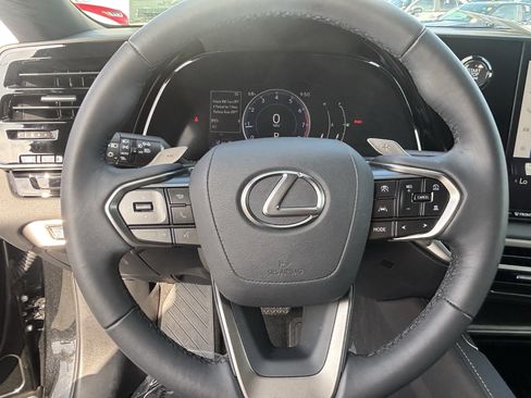 Used 2024 Lexus RX 350 FWD w/ Technology Package image 24