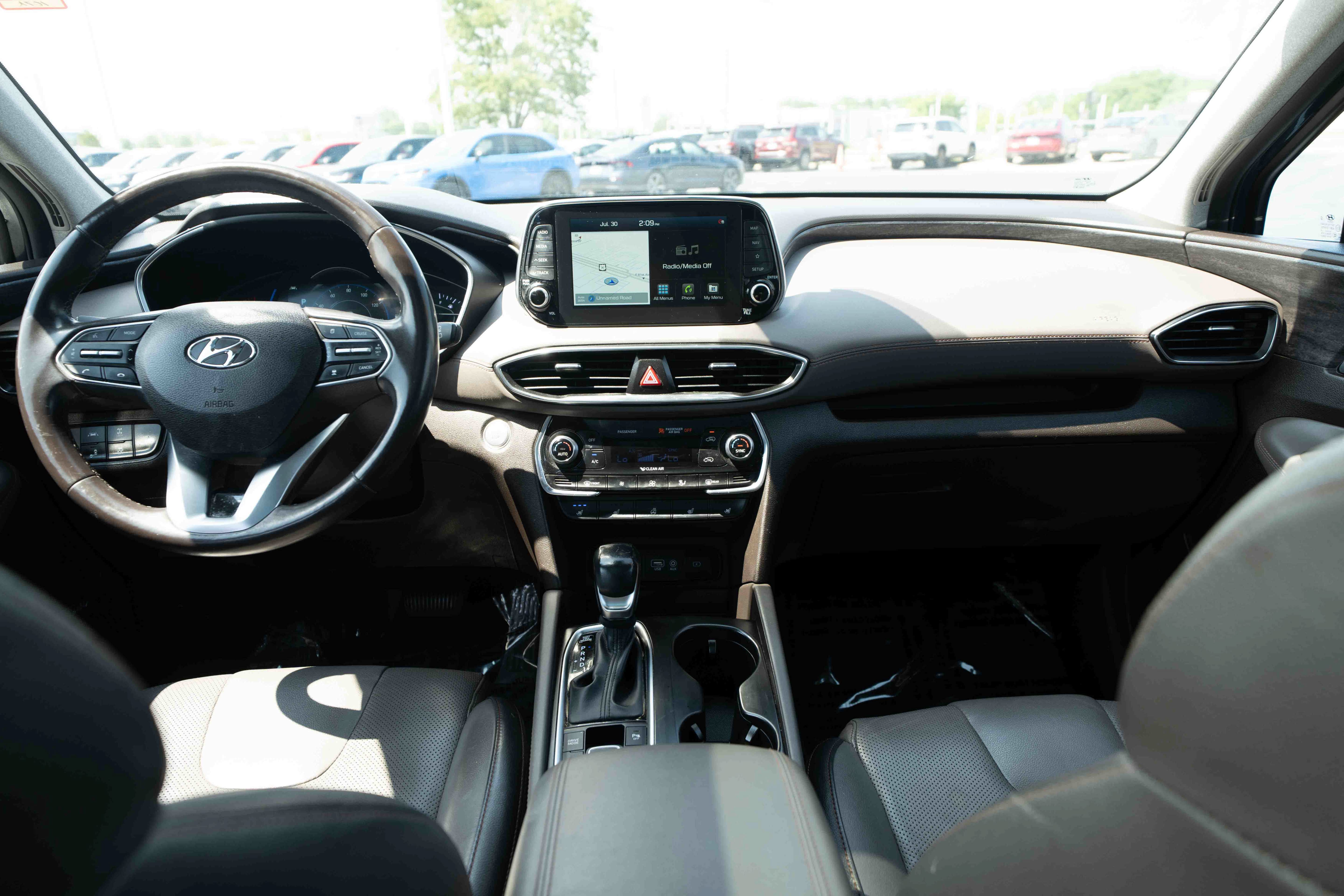 Used 2020 Hyundai Santa Fe Limited AWD/4WD image 20