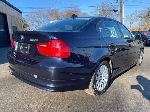 Used 2009 BMW 328i xDrive Sedan image 3