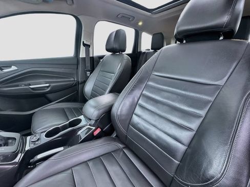 Used 2016 Ford Escape Titanium w/ Equipment Group 301A AWD/4WD image 21