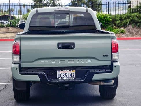 Certified 2022 Toyota Tacoma TRD Sport w/ Technology Package image 6