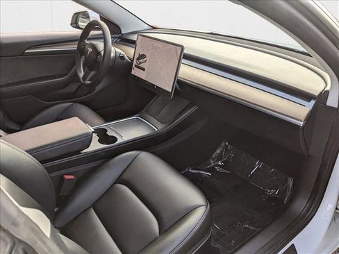 Used 2022 Tesla Model 3 Long Range image 21