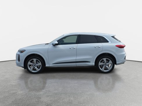 New 2025 Audi Q5 Premium Plus image 8