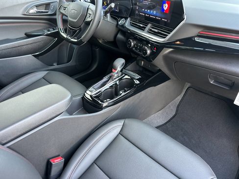 New 2026 Chevrolet Trax RS w/ Sunroof Package image 17