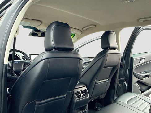 Used 2022 Ford Edge SEL image 6