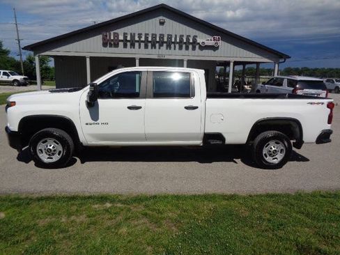 Used 2021 Chevrolet Silverado 2500 W/T w/ WT Fleet Convenience Package AWD/4WD image 2