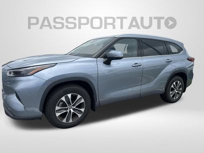Used 2022 Toyota Highlander XLE
