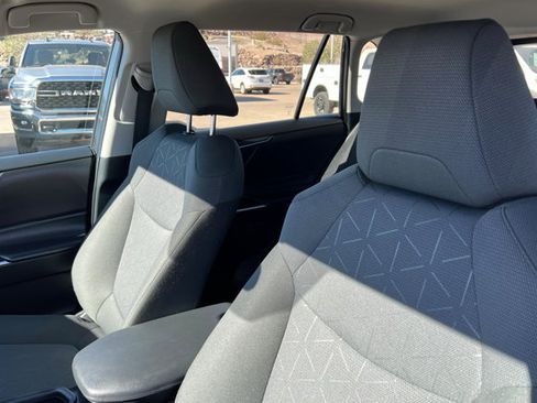 Used 2024 Toyota RAV4 XLE image 16