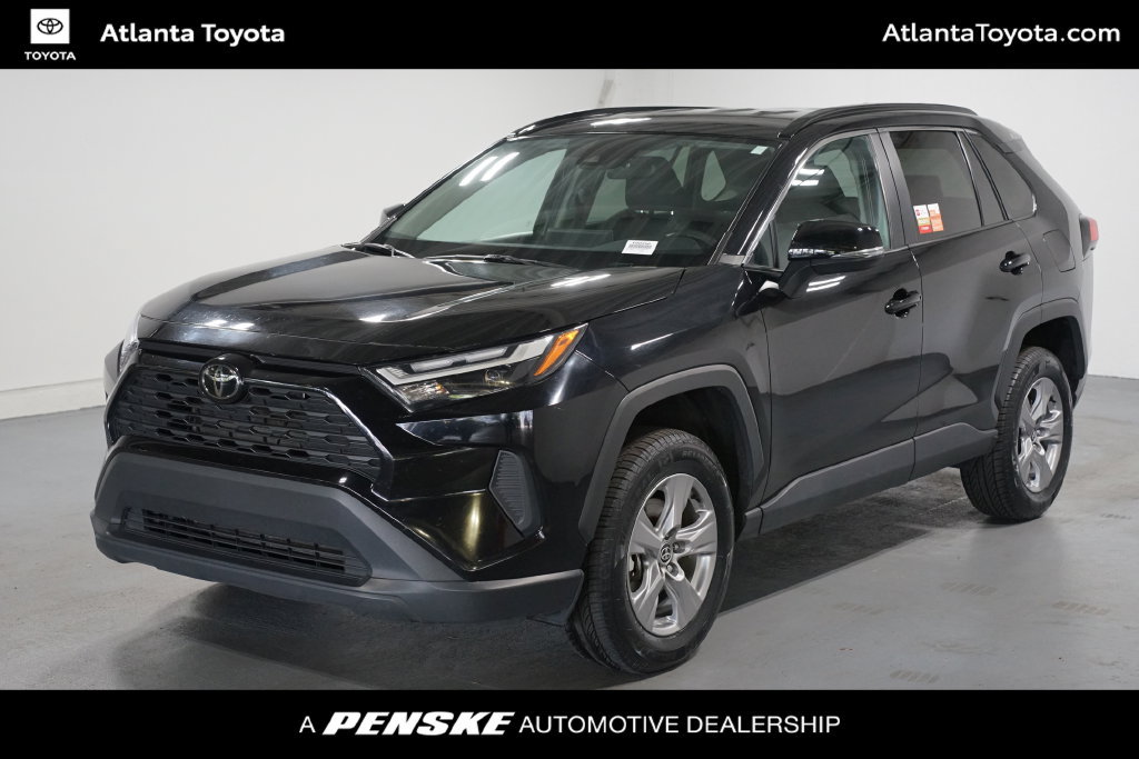 Certified 2025 Toyota RAV4 XLE FWD image 1