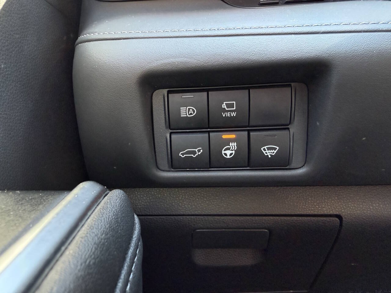 Used 2021 Toyota Highlander Limited AWD/4WD image 25