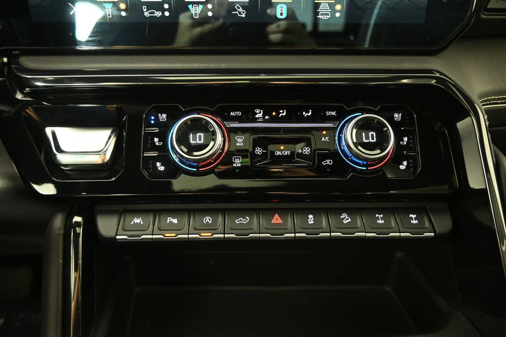 Used 2022 GMC Sierra 1500 AT4X AWD/4WD image 30