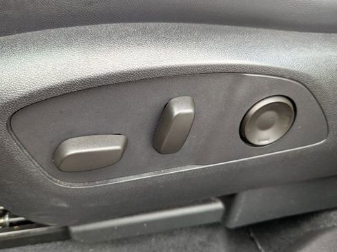 Used 2024 GMC Acadia Elevation image 31