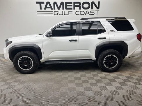 Used 2025 Toyota 4Runner TRD Off-Road Premium AWD/4WD image 6