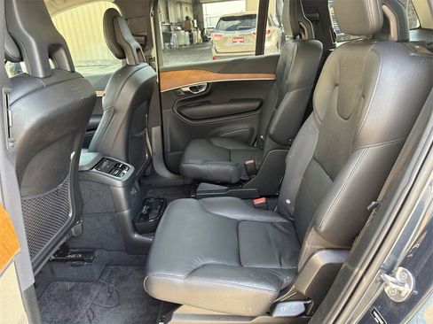 Used 2022 Volvo XC90 T8 Inscription Expression w/ Advanced Package image 24