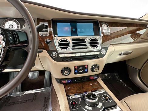 Certified 2015 Rolls-Royce Wraith RWD image 14