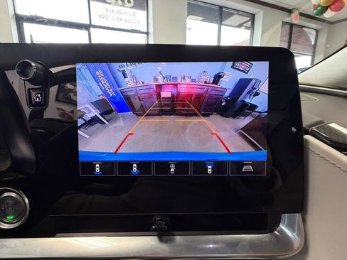 Used 2024 Chevrolet Corvette Stingray Premium Conv w/ 3LT image 64