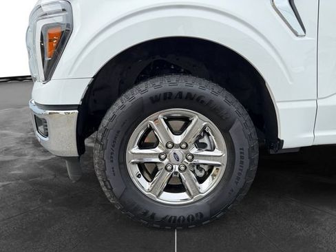 Used 2025 Ford F150 Lariat w/ Bed Utility Package AWD/4WD image 9