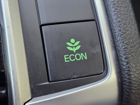 Used 2018 Honda Civic EX-L image 11