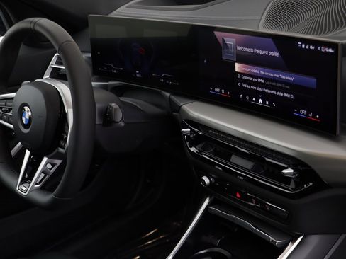 New 2026 BMW 330i xDrive Sedan w/ M Sport Package image 21