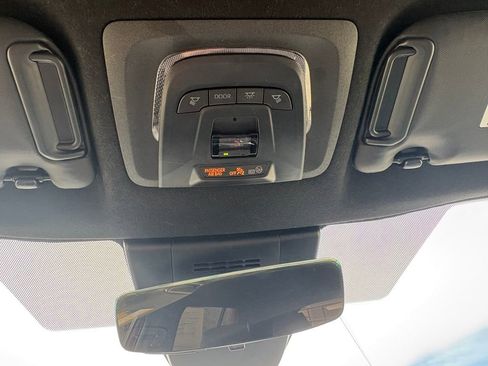 Used 2024 Toyota Corolla Cross SE image 33