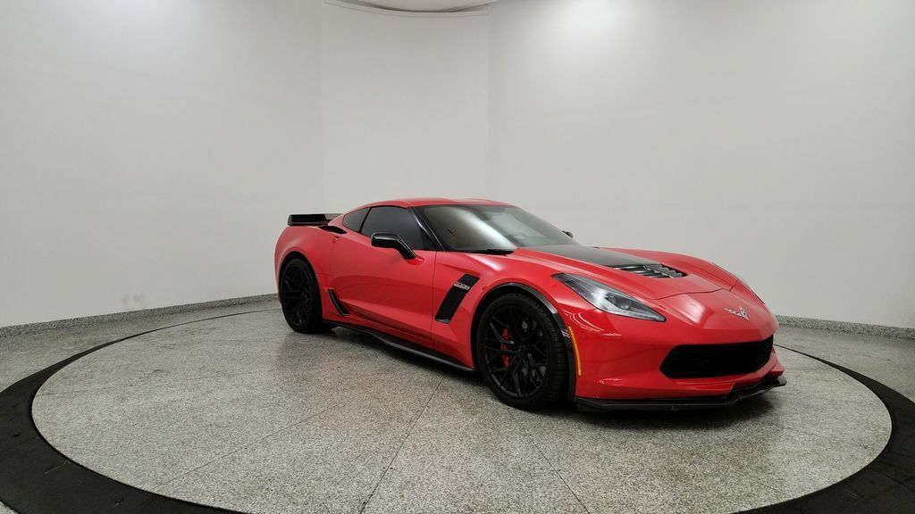 Used 2015 Chevrolet Corvette Z06 w/ Chrome Badge Package RWD image 7