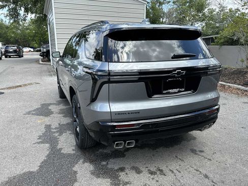 New 2026 Chevrolet Traverse RS w/ LPO, Floor Liner Package FWD image 4