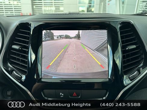 Used 2020 Jeep Cherokee Limited AWD/4WD image 39